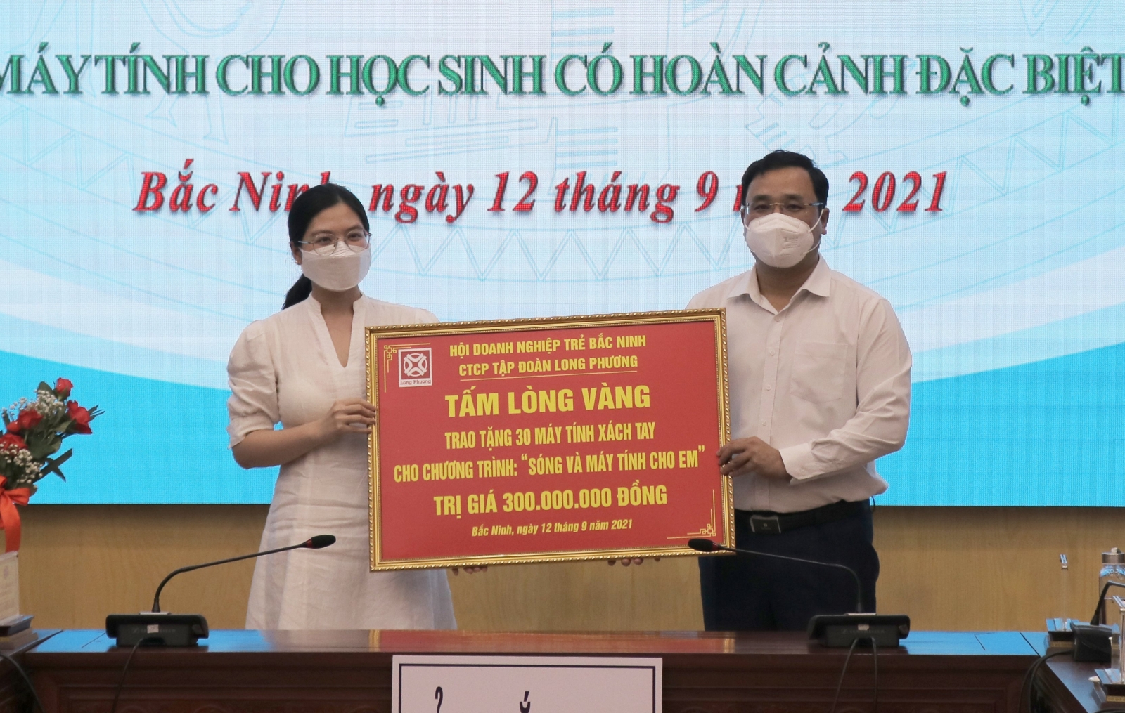 Bắc Ninh: Hàng trăm bộ máy tính hỗ trợ học sinh khó khăn học trực tuyến - Ảnh minh hoạ 3