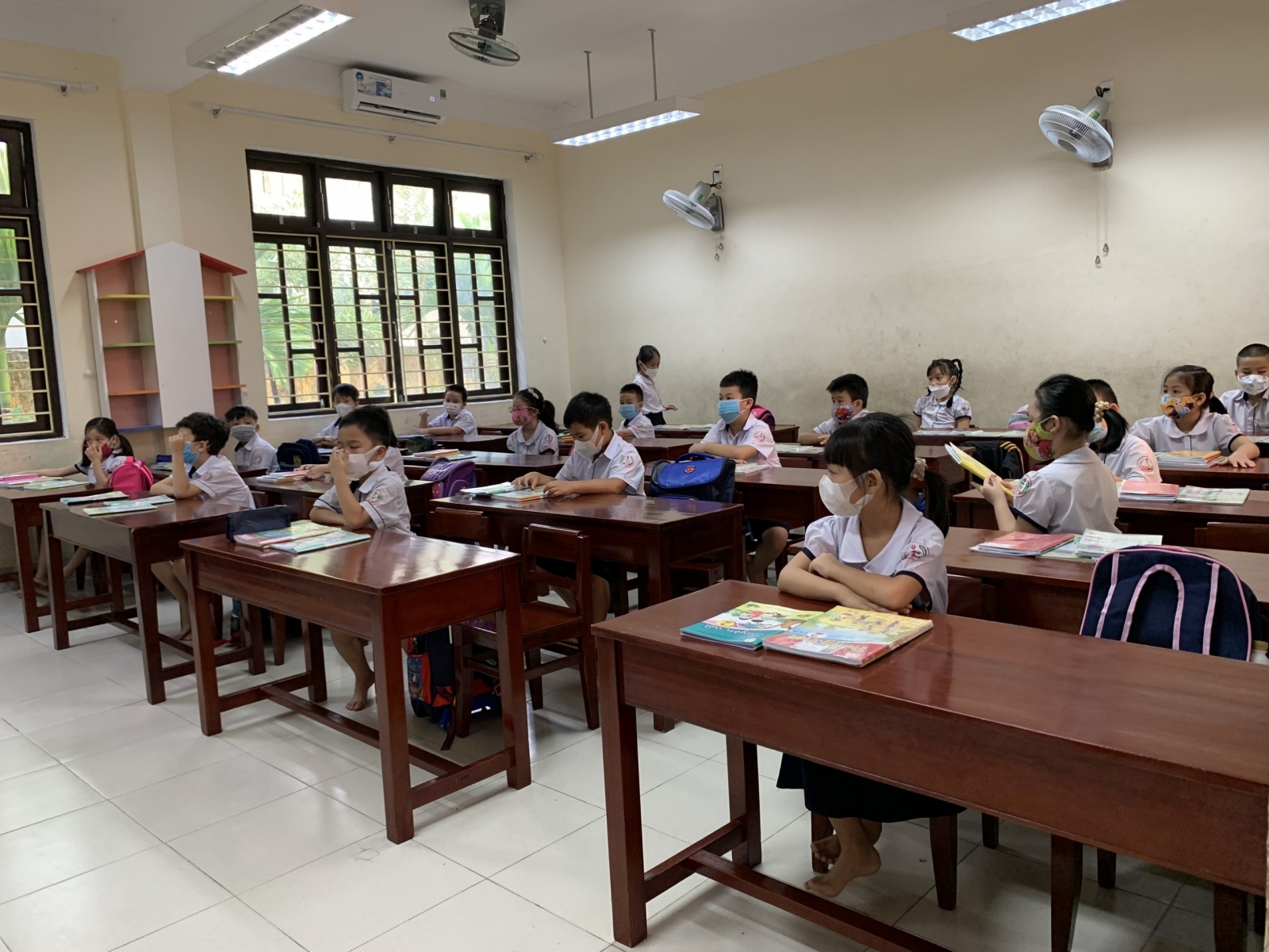 Học sinh Thừa Thiên Huế háo hức trở lại trường sau thời gian nghỉ dịch - Ảnh minh hoạ 3