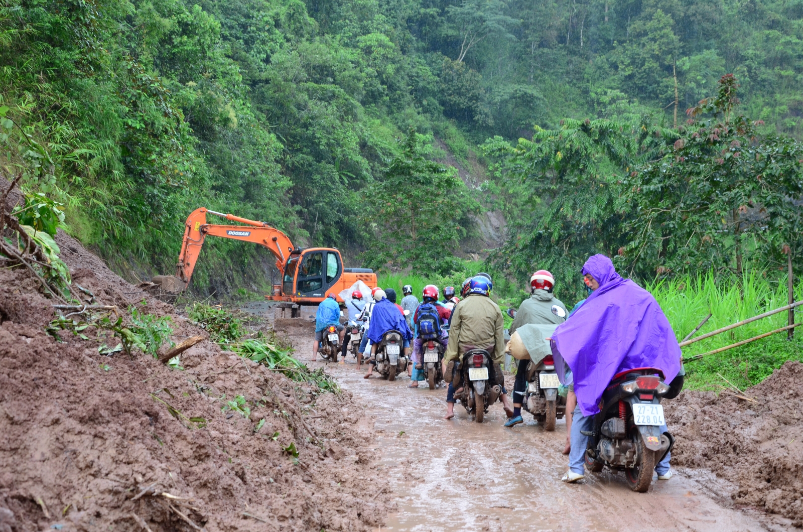 Các địa phương miền núi dồn sức cho Ngày toàn dân đưa trẻ đến trường - Ảnh minh hoạ 4