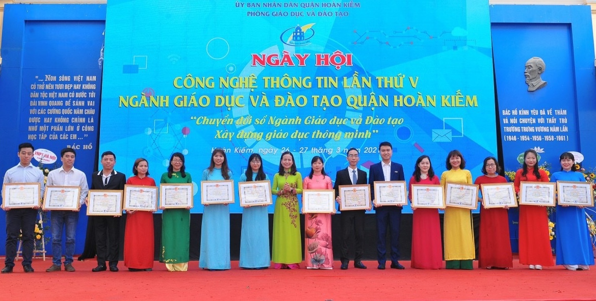 Kinh nghiệm từ quận nội thành duy nhất của Hà Nội giải được bài toán sĩ số - Ảnh minh hoạ 7