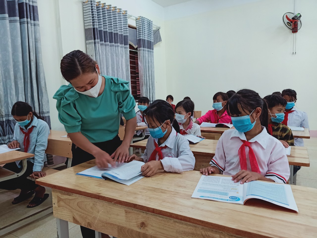 Trường THCS Nậm Manh đảm bảo huy động học sinh ra lớp.