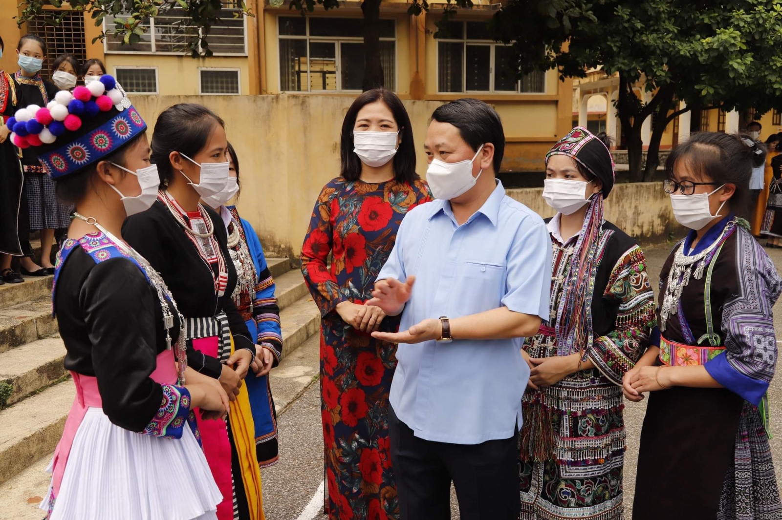 Bộ trưởng Nguyễn Kim Sơn làm việc tại Trường Phổ thông Vùng cao Việt Bắc - Ảnh minh hoạ 4