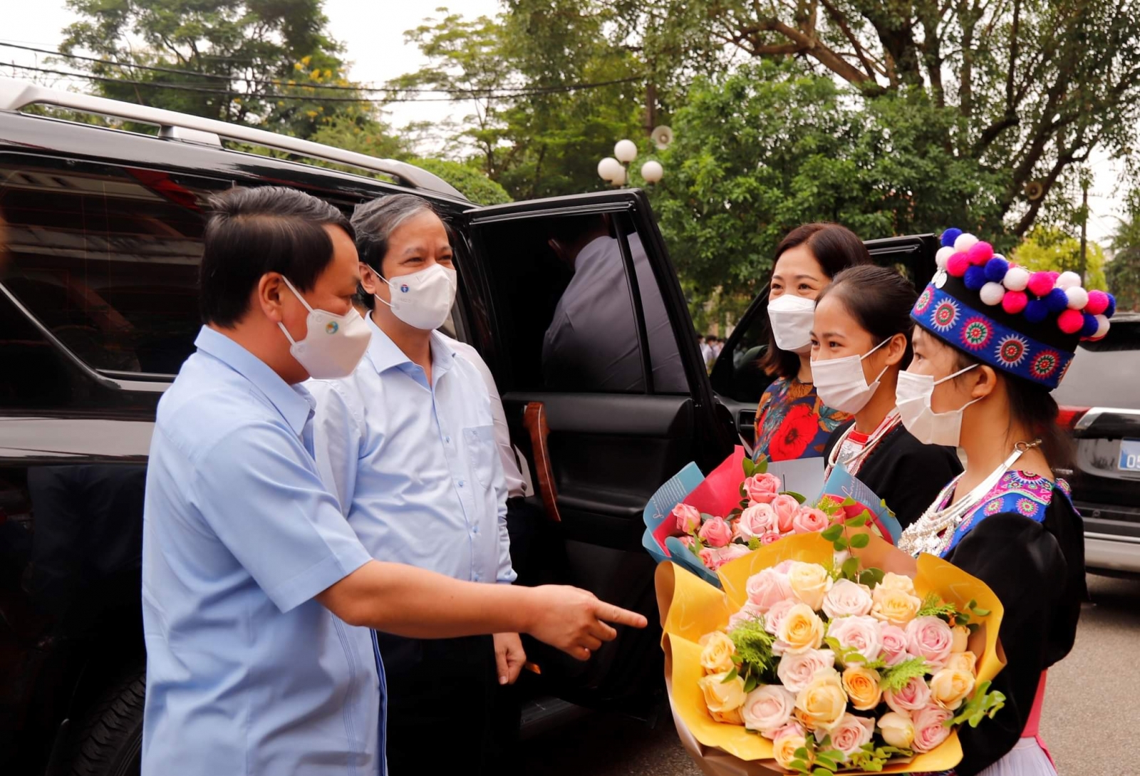 Bộ trưởng Nguyễn Kim Sơn làm việc tại Trường Phổ thông Vùng cao Việt Bắc - Ảnh minh hoạ 2