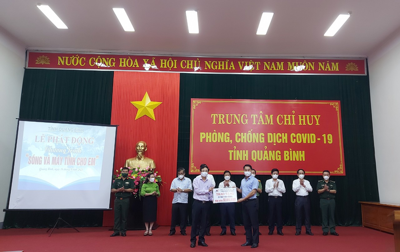 Quảng Bình huy động hơn 3 tỷ đồng cho Chương trình “sóng và máy tính cho em” - Ảnh minh hoạ 3