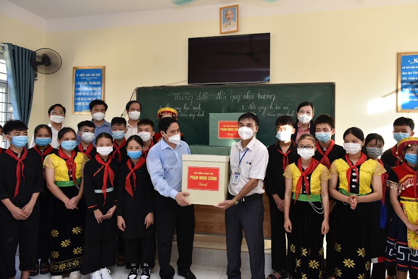 Thủ tướng Phạm  Minh Chính: Nỗ lực bảo đảm công bằng xã hội trong giáo dục - Ảnh minh hoạ 6