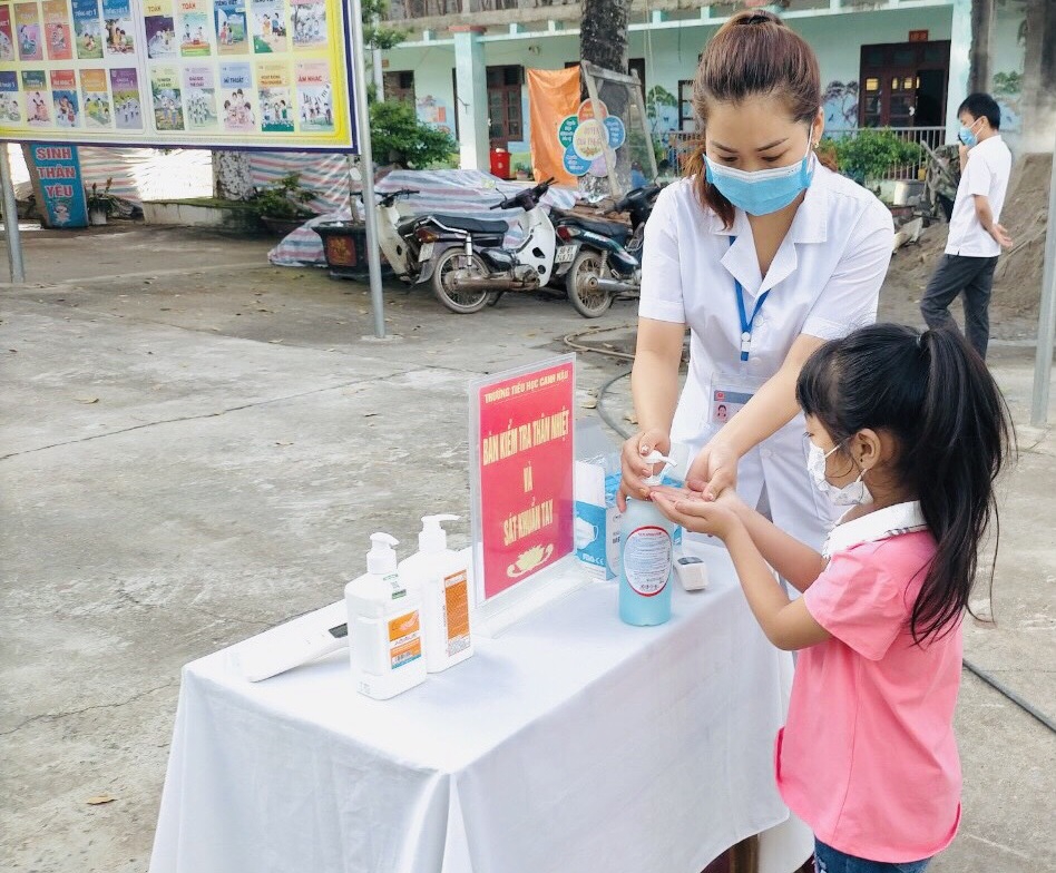 Hình ảnh học sinh Bắc Giang hào hứng trong buổi học đầu tiên - Ảnh minh hoạ 2