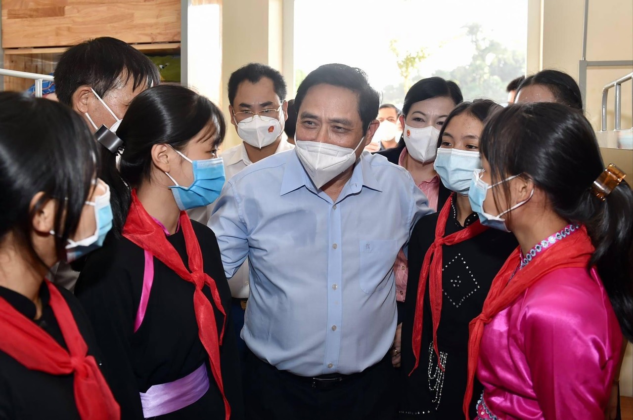 Thủ tướng Phạm  Minh Chính: Nỗ lực bảo đảm công bằng xã hội trong giáo dục - Ảnh minh hoạ 9