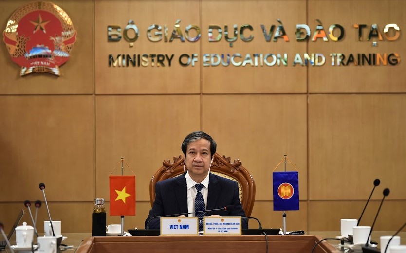 Bộ trưởng Nguyễn Kim Sơn: Chuyển đổi giáo dục phải bảo đảm công bằng, dễ tiếp cận với người học