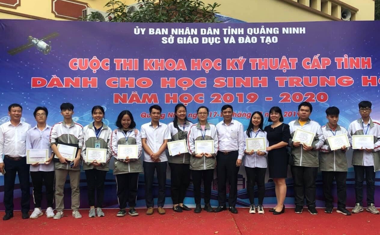 Trường học nơi đất mỏ, thầy trò cùng nỗ lực dạy chữ, rèn người - Ảnh minh hoạ 3