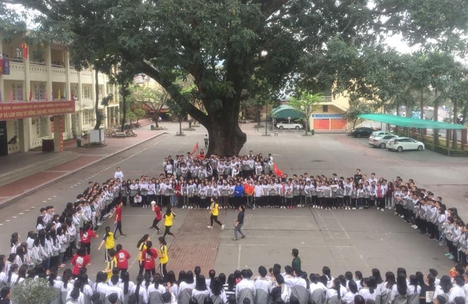 Trường học nơi đất mỏ, thầy trò cùng nỗ lực dạy chữ, rèn người - Ảnh minh hoạ 2