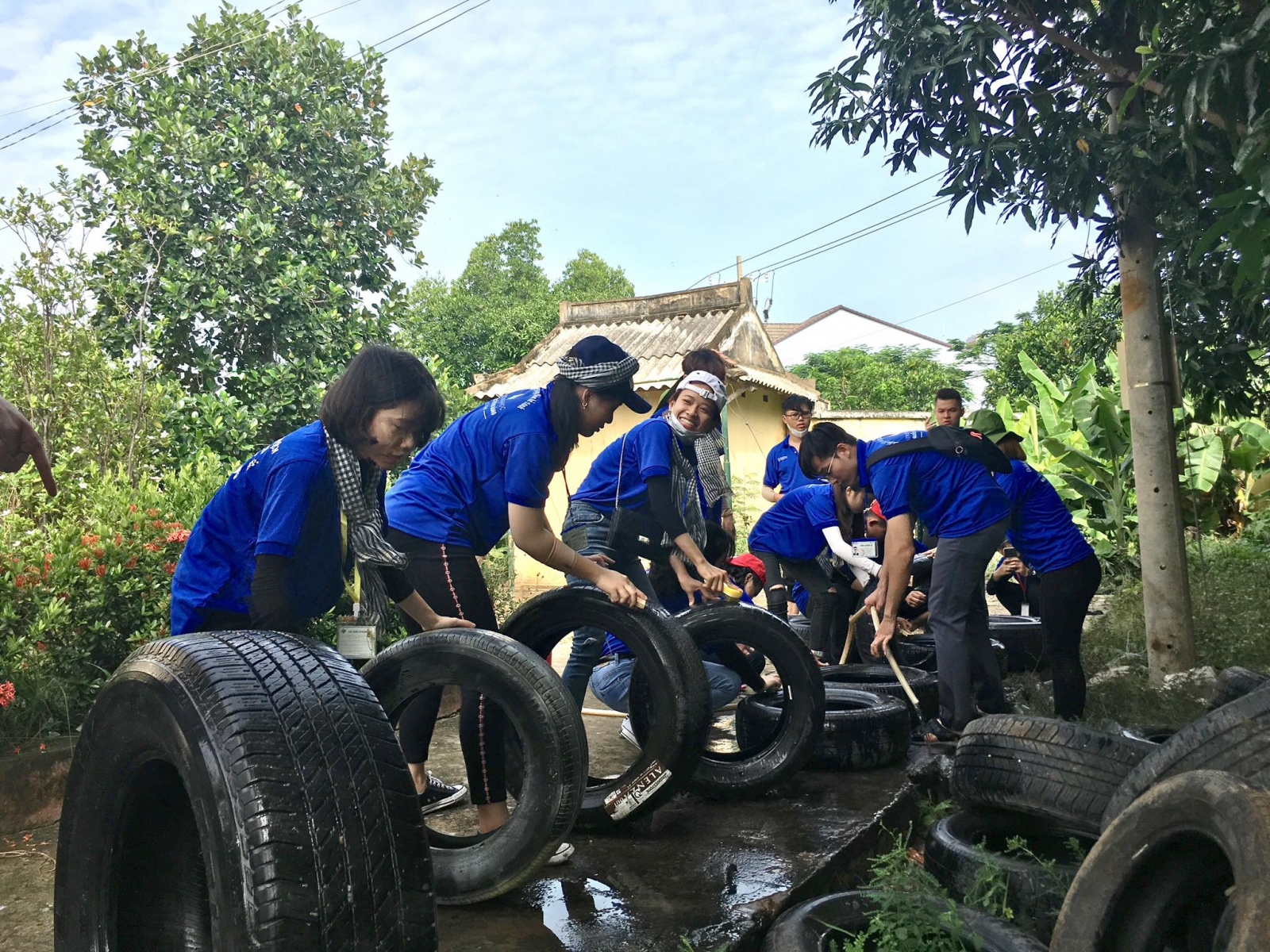 Cảm nhận góc cạnh đẹp của cuộc sống qua hoạt động Đoàn - Ảnh minh hoạ 2