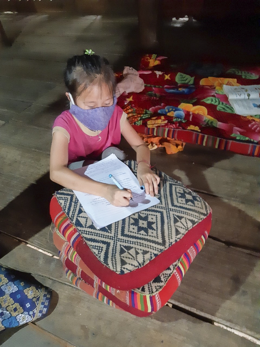 Dạy học trực tuyến ở Điện Biên: Thầy, cô nhận phần khó về mình - Ảnh minh hoạ 3