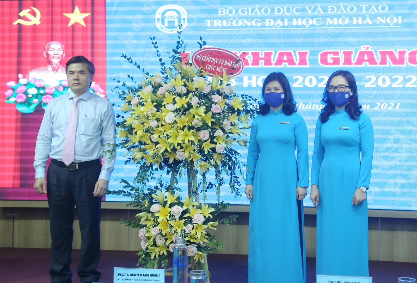 Trường Đại học Mở Hà Nội khai giảng: Hoàn thiện hơn nữa hình thức dạy - học trực tuyến - Ảnh minh hoạ 3