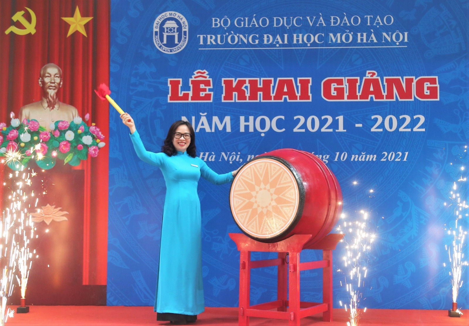 Trường Đại học Mở Hà Nội khai giảng: Hoàn thiện hơn nữa hình thức dạy - học trực tuyến