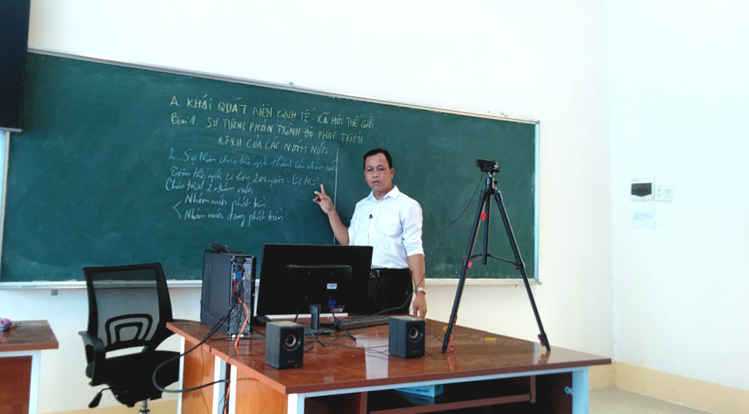 Dạy học trực tuyến ở Đồng bằng sông Cửu Long: Vừa giảng dạy vừa rút kinh nghiệm - Ảnh minh hoạ 2