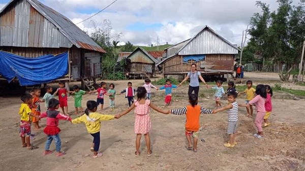 “Cô Tấm” nặng tình với vùng cao Phú Mỡ - Ảnh minh hoạ 2