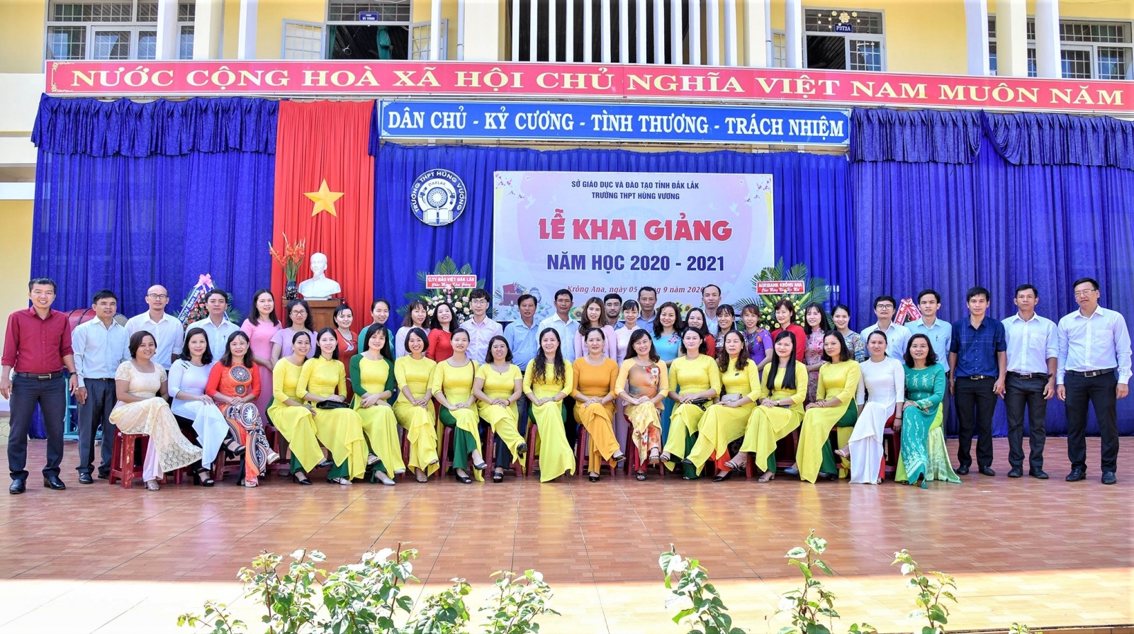 Trường THPT Hùng Vương, tỉnh Đắk Lắk - 20 năm xây dựng và phát triển