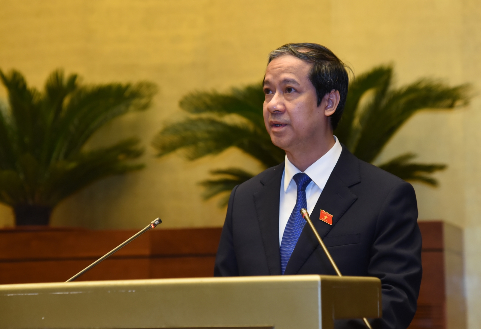 Bộ trưởng Nguyễn Kim Sơn giải đáp nhiều vấn đề nóng tại phiên chất vấn