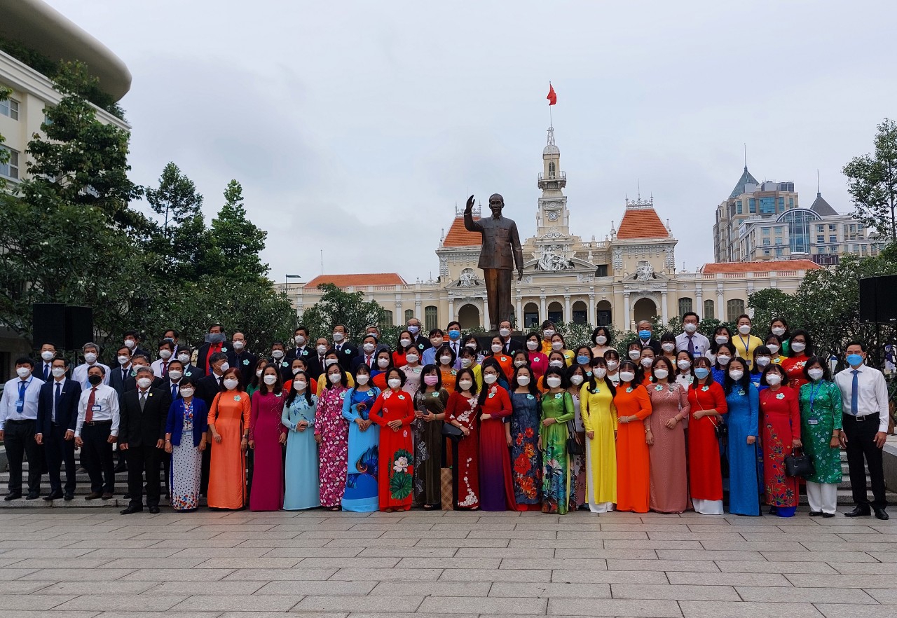 TPHCM tuyên dương 15 Nhà giáo Ưu tú, 50 nhà giáo đạt giải thưởng Võ Trường Toản - Ảnh minh hoạ 3