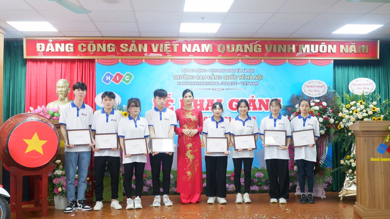 Trường Cao đẳng Quốc tế Hà Nội Kỷ niệm ngày Nhà giáo Việt Nam