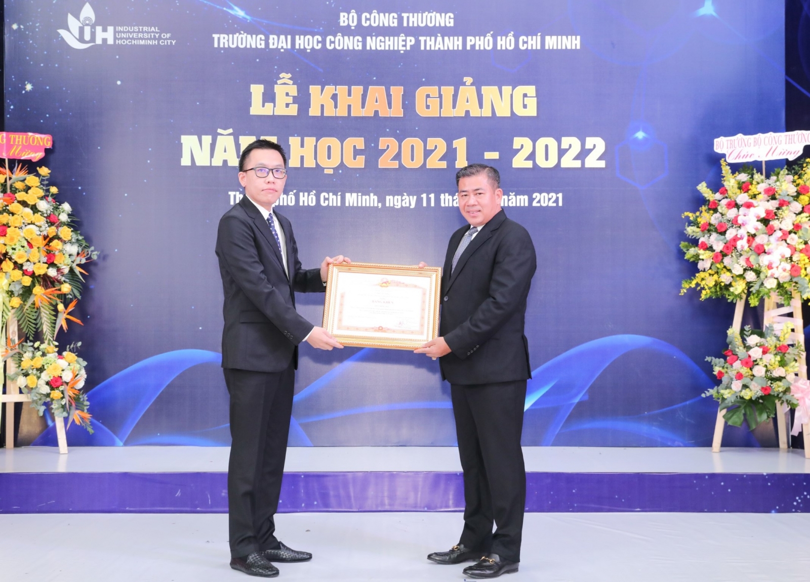 Trường Đại học Công nghiệp TPHCM khai giảng năm học mới - Ảnh minh hoạ 2