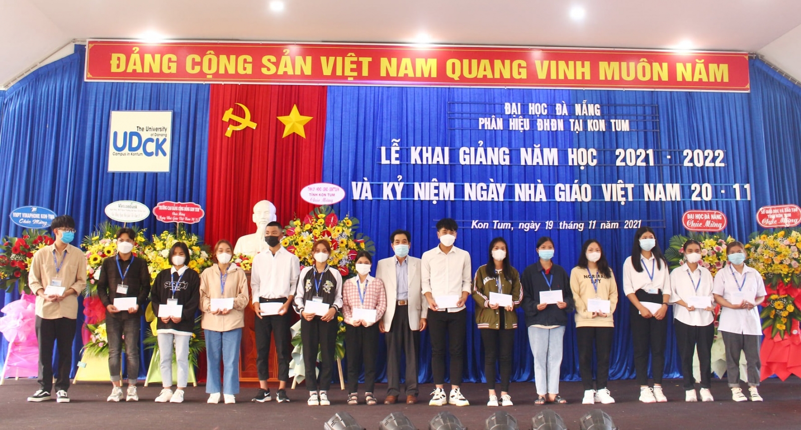 Phân hiệu Đại học Đà Nẵng tại Kon Tum khai giảng năm học 2021-2022 - Ảnh minh hoạ 3