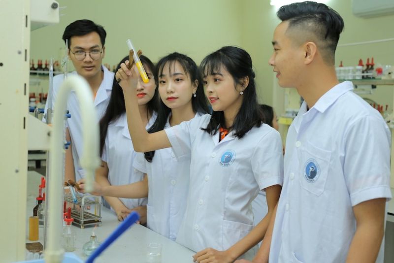 Bảo đảm an toàn khi mở cửa trường học; tin vui về xếp hạng đại học quốc tế - Ảnh minh hoạ 3