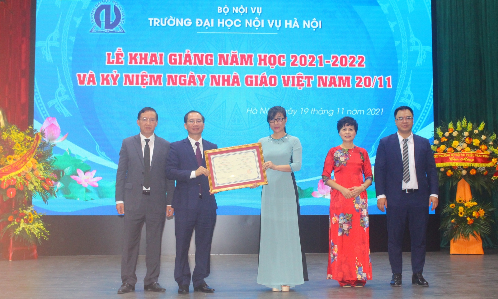 Trường Đại học Nội vụ Hà Nội khai giảng năm học mới 2021 -2022 - Ảnh minh hoạ 4