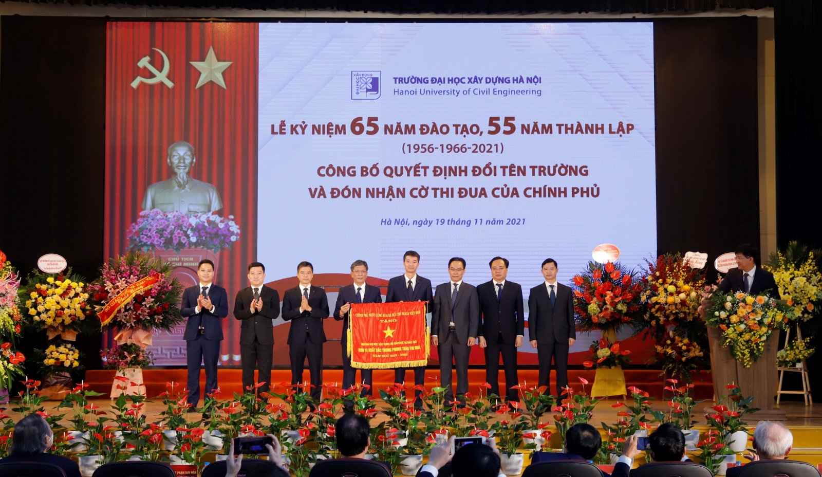 Trường Đại học Xây dựng Hà Nội nhận Cờ thi đua của Chính phủ - Ảnh minh hoạ 4