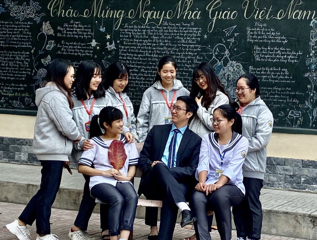 Những tấm gương "ươm mầm xanh" trên vườn hoa giáo dục Nam Định