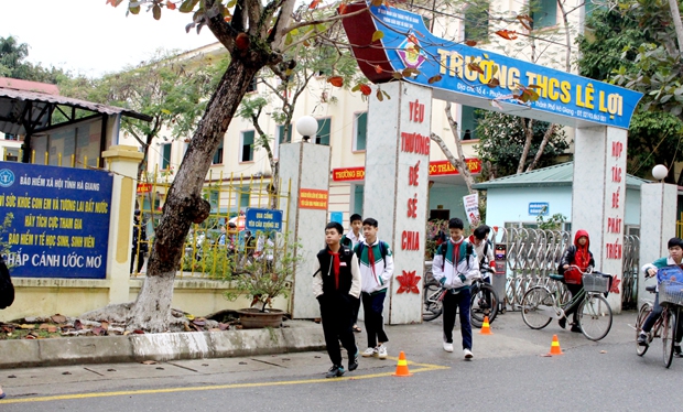 Hà Giang siết chặt quản lý hoạt động đưa đón học sinh bằng xe ô tô