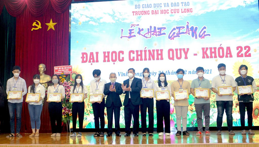 Trường Đại học Cửu Long đón hơn 1.100 sinh viên chính quy - Ảnh minh hoạ 2