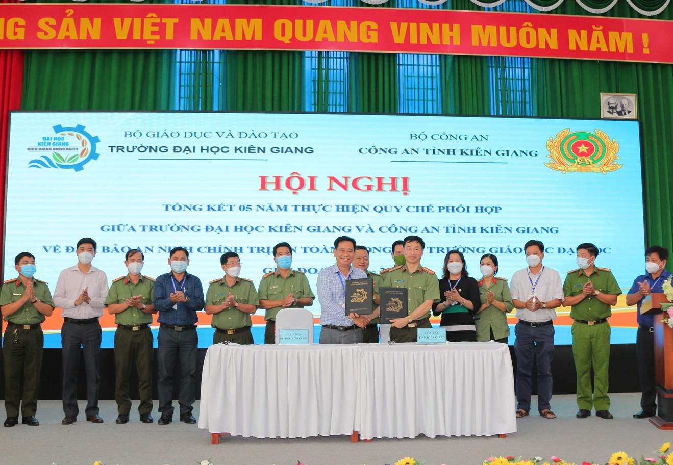 Tăng cường an ninh chính trị, an toàn trong trường đại học