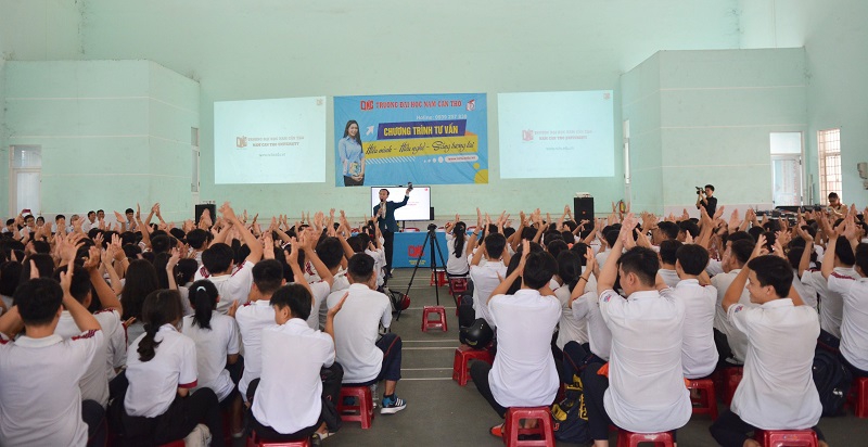 Vào mùa tư vấn hướng nghiệp: Trước ngưỡng cửa chọn ngành, chọn nghề - Ảnh minh hoạ 3