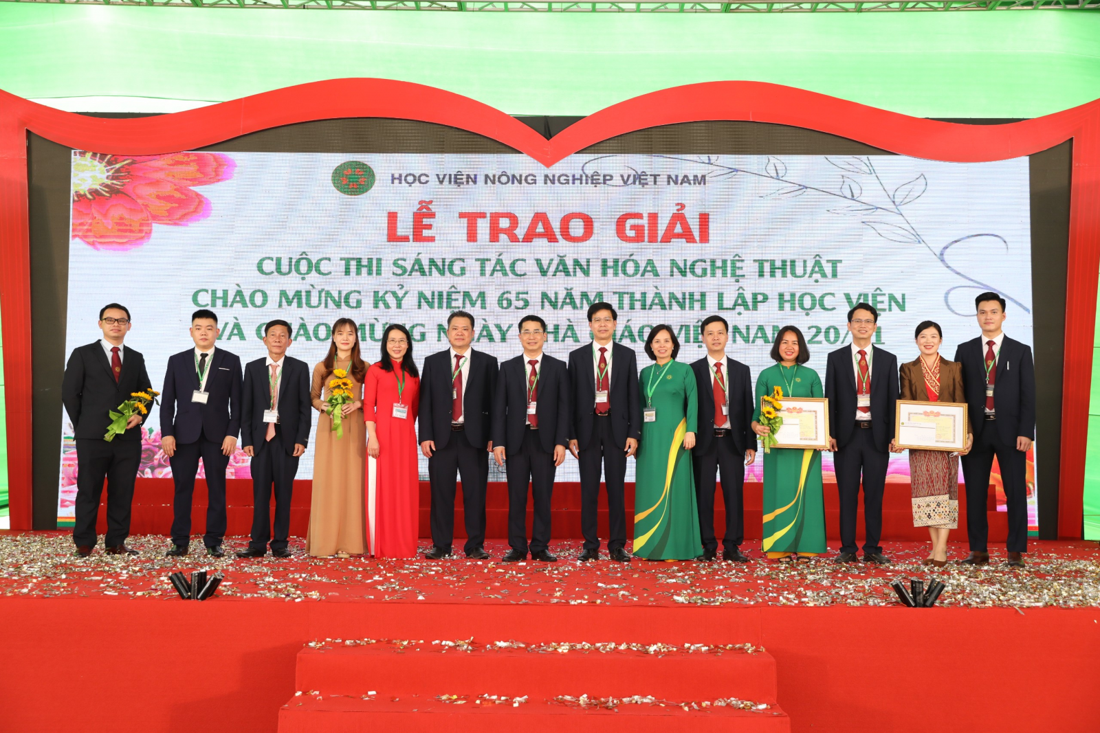 Học viện Nông nghiệp Việt Nam trao giải cho các tác phẩm văn hóa nghệ thuật - Ảnh minh hoạ 3