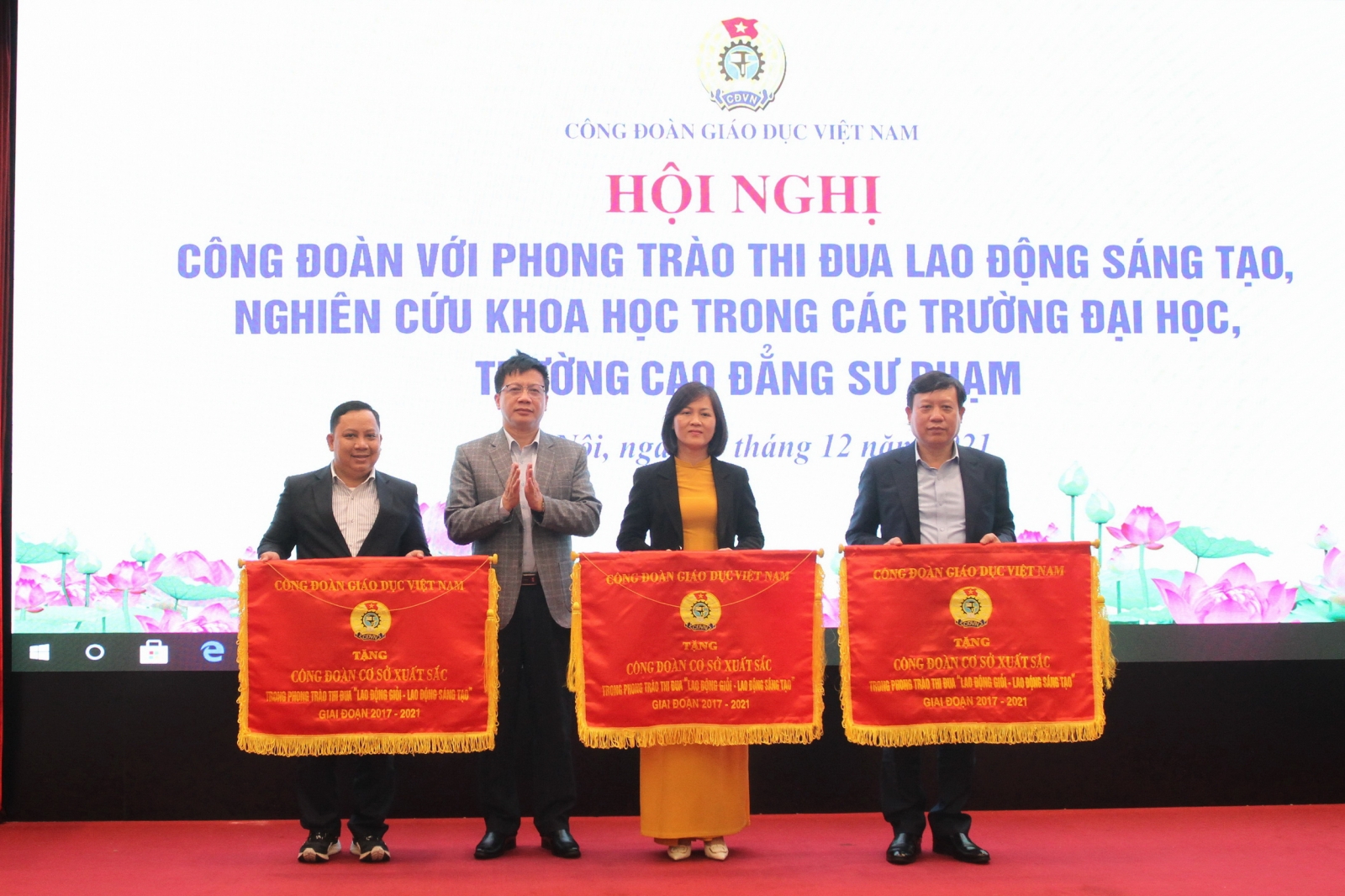 Công đoàn Giáo dục Việt Nam: Đẩy mạnh phong trào thi đua lao động sáng tạo, nghiên cứu khoa học