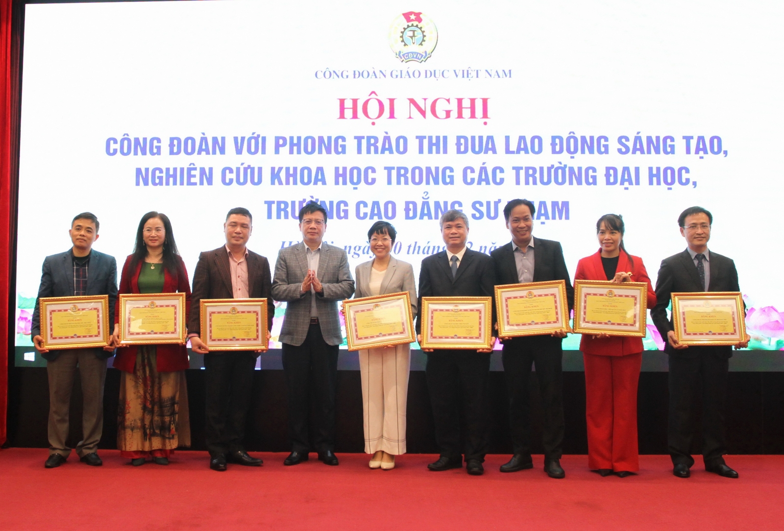 Công đoàn Giáo dục Việt Nam: Đẩy mạnh phong trào thi đua lao động sáng tạo, nghiên cứu khoa học - Ảnh minh hoạ 3