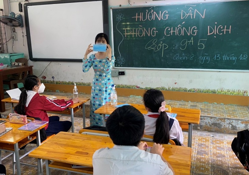 TPHCM mở cửa trường học: Thầy trò tràn ngập niềm vui - Ảnh minh hoạ 2