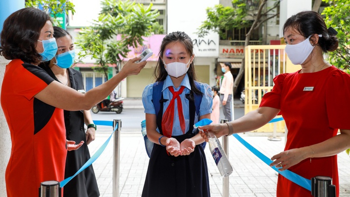 Mở cửa trường học: Cần có chế tài xử lý những địa phương né tránh, đùn đẩy trách nhiệm