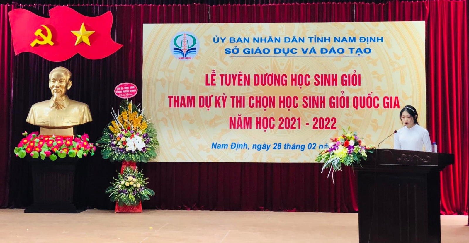 Nam Định tuyên dương 92 học sinh giỏi tiêu biểu năm học 2021-2022 - Ảnh minh hoạ 2