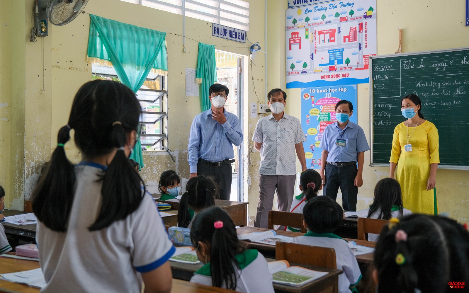 Đảm bảo mục tiêu kép khi học sinh trở lại trường ở vùng đất Tây Đô - Ảnh minh hoạ 2