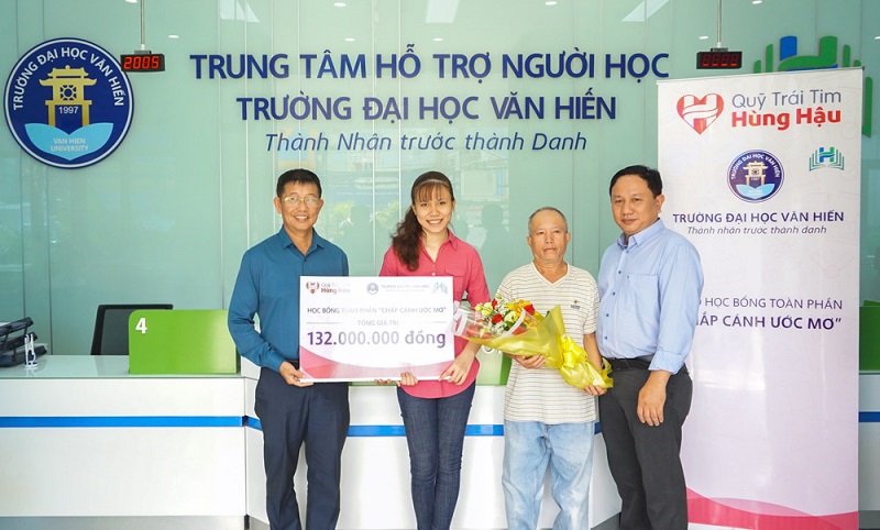 Tuyển sinh 2022: Nhiều trường tung học bổng 