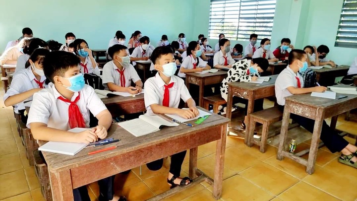 An Giang: Học sinh lớp 7 đến lớp 12 trở lại trường đạt hơn 97%