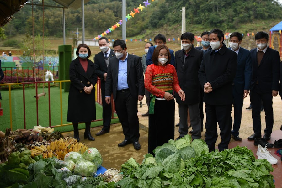 Bộ trưởng Nguyễn Kim Sơn kiểm tra hoạt động dạy học trực tiếp tại trường vùng cao Thanh Hóa - Ảnh minh hoạ 6