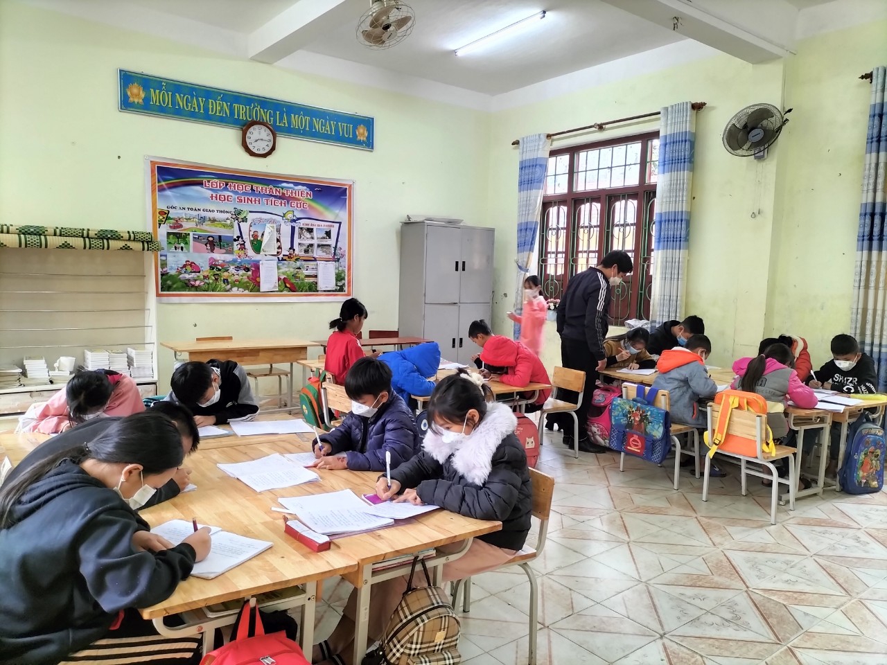 Trường học miền núi Quảng Bình chủ động phòng, chống rét cho học sinh - Ảnh minh hoạ 2