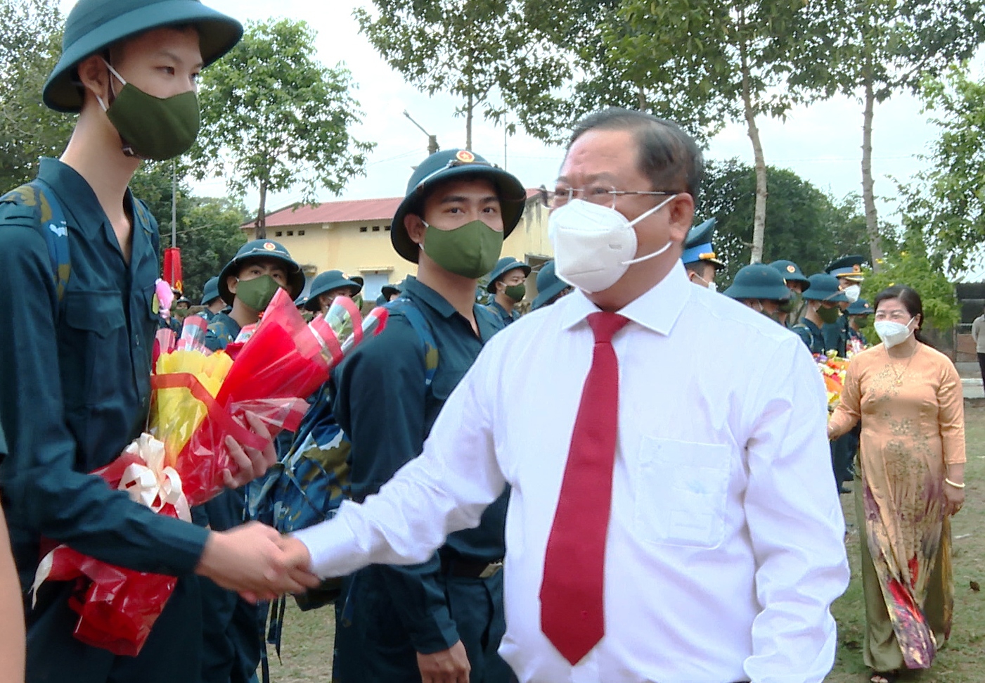 Cần Thơ: Lễ giao nhận quân trang trọng, bảo đảm phòng chống dịch Covid-19 - Ảnh minh hoạ 2