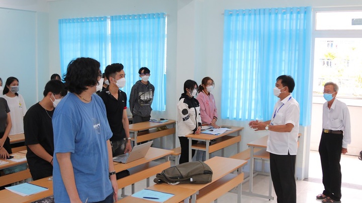 Hơn 4.500 sinh viên Trường ĐH Kiên Giang trở lại trường