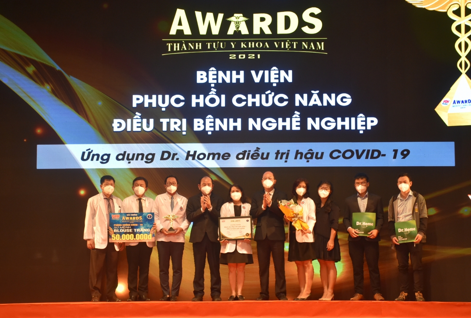 Giải thưởng Thành tựu Y khoa Việt Nam năm 2021 vinh danh hai trường đại học Thành phố Hồ Chí Minh - Ảnh minh hoạ 6