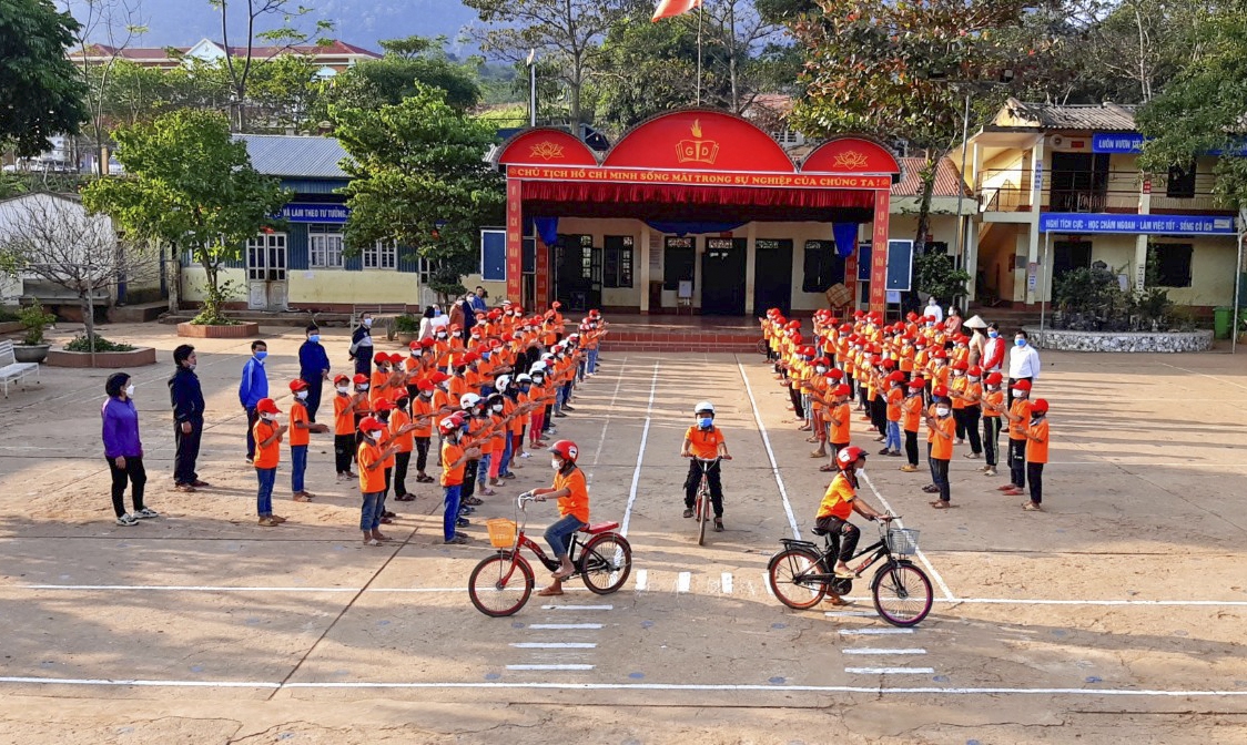 Hiệu ứng từ sân chơi “an toàn giao thông” trong trường học - Ảnh minh hoạ 3