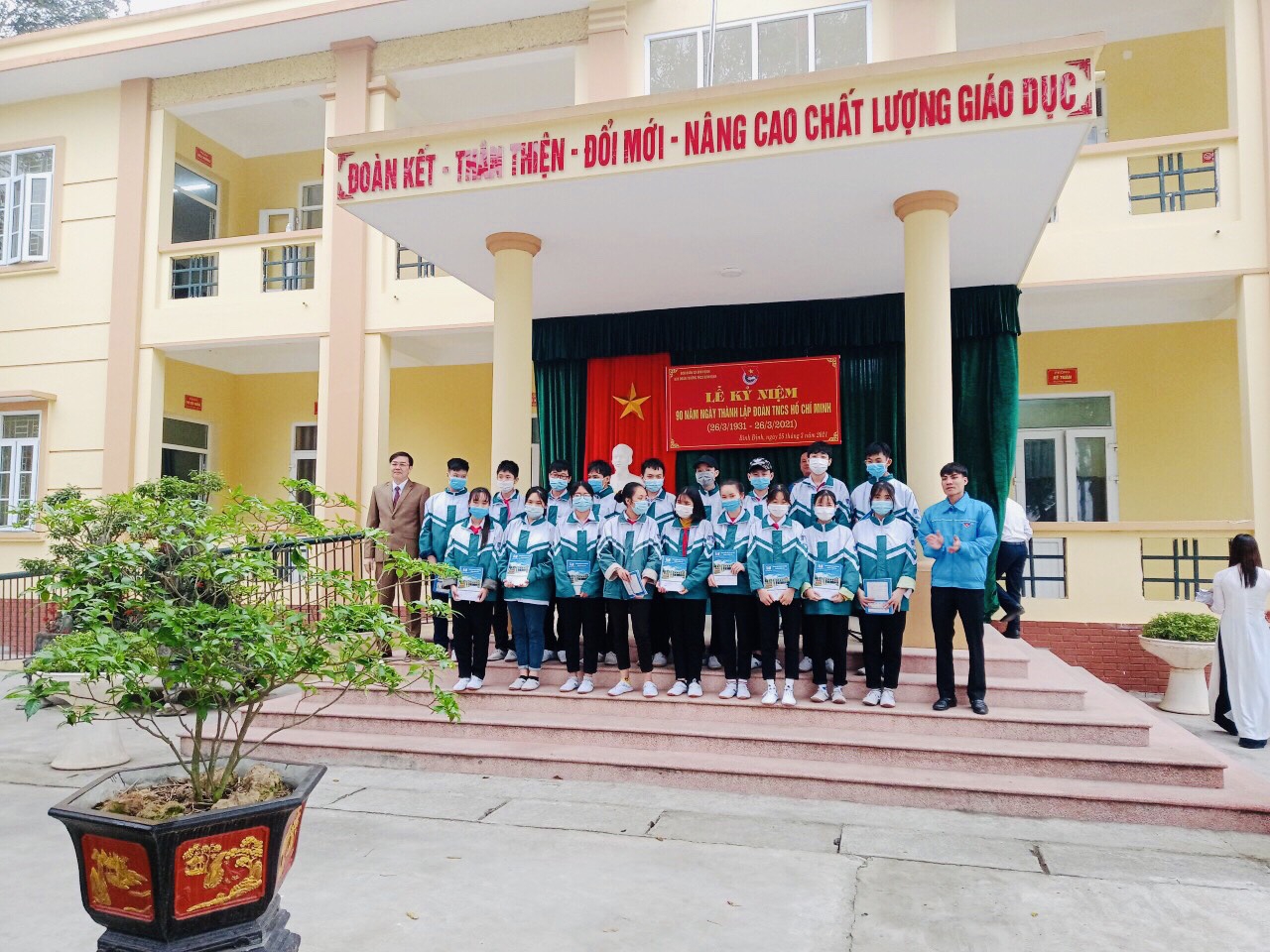 Trường học hạnh phúc - nơi của an toàn, yêu thương và tự hào - Ảnh minh hoạ 3